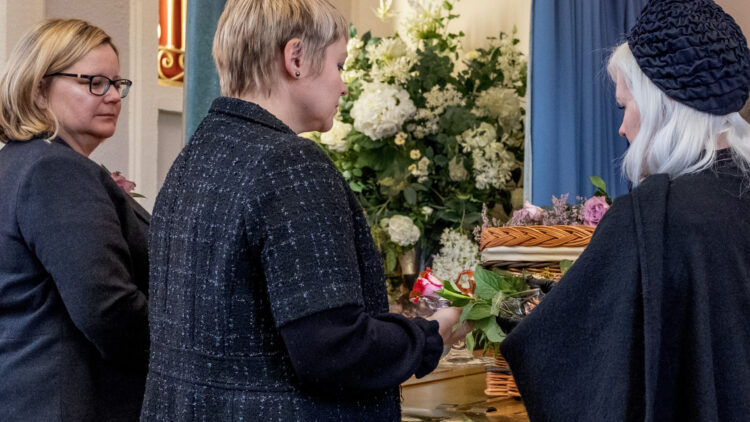 Why Choose a Family-Owned Funeral Director?